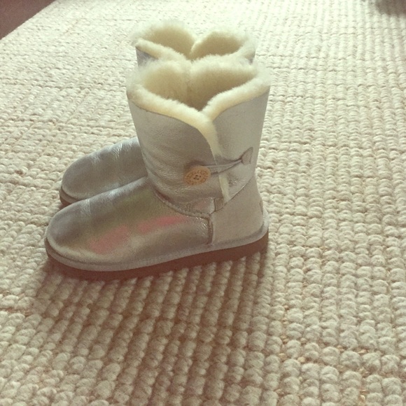 Metallic uggs