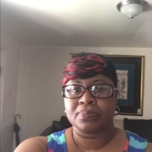 Meet your Posher, Yolanda