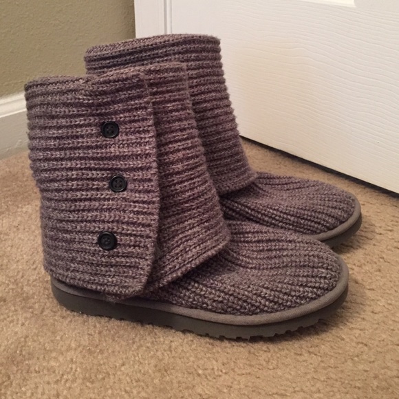 Grey sweater UGG boots sz 7