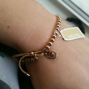 NWT Michael Kors Gold Bracelet