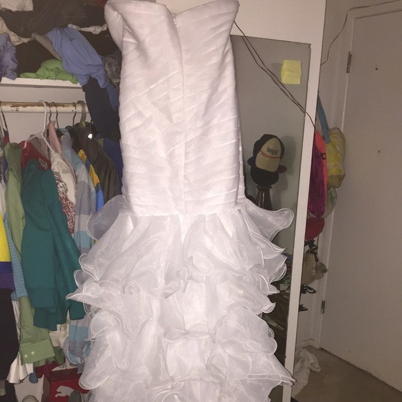 Beautiful Trumpet Chiffon Mermaid dress - Picture 3 of 4