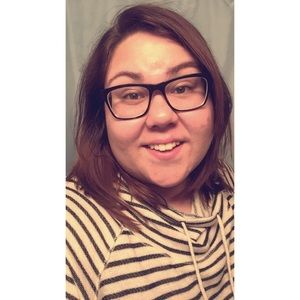 Meet your Posher, Rebecca