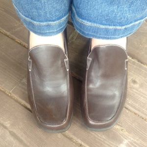 Dark brown heeled loafers 12WW by Cloudwalkers