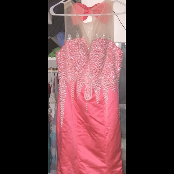 Beautiful Mermaid DressMAKE AN OFFER - Picture 2 of 4