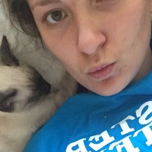 Meet your Posher, Carlie