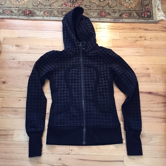lululemon athletica Tops - Lululemon Giant Houndstooth Scuba Hoodie