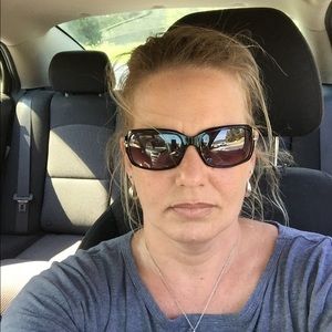 Meet your Posher, Renae