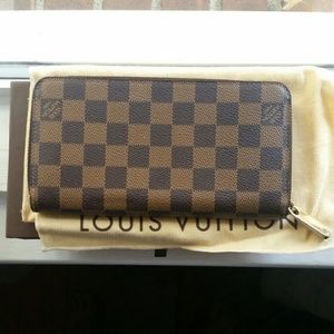Louis Vuitton Damier Ebene Canvas Wallet
