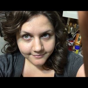 Meet your Posher, Rebecca