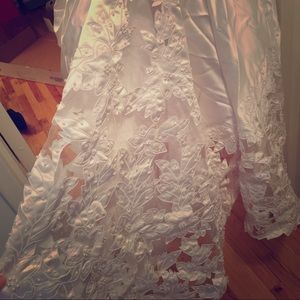 Wedding dress