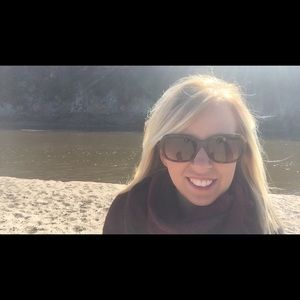 Meet your Posher, Alyssa