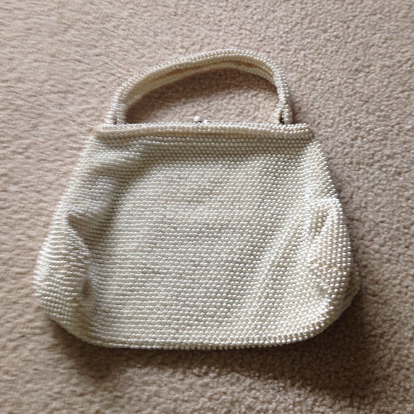 Vintage Handbags - Vintage beaded purse. Kiss closure