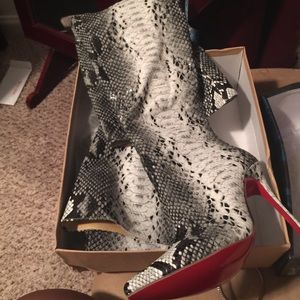 *inspired* CL red bottom boots