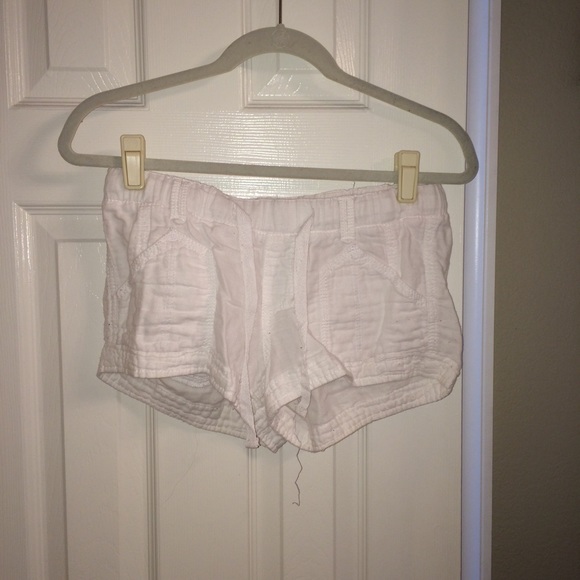 White cotton shorts