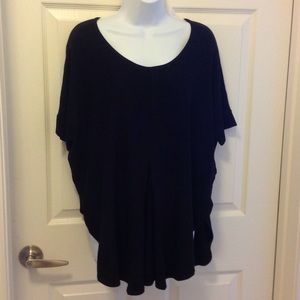 🎀 Black sweater for layered look