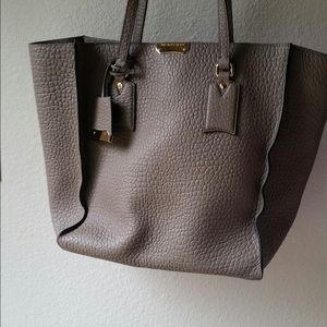 Burberry Tote