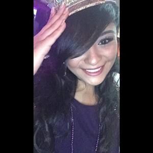 Meet your Posher, Daniela