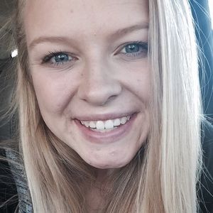 Meet your Posher, Caty