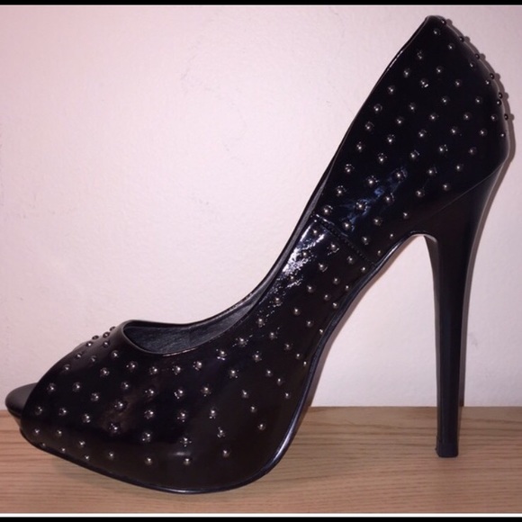 Patent leather, studded platform peep toe stiletto