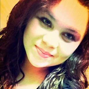 Meet your Posher, Vanessa