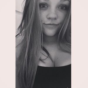 Meet your Posher, Christina