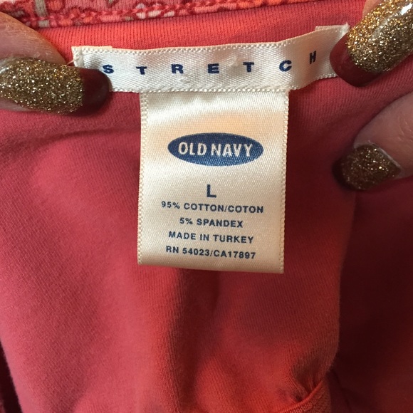 Old Navy Tank( Bundle buy3 get %10 off) - Picture 4 of 4