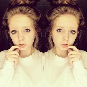 Meet your Posher, Macy