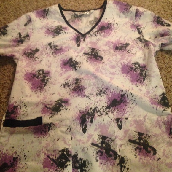 Scrub top