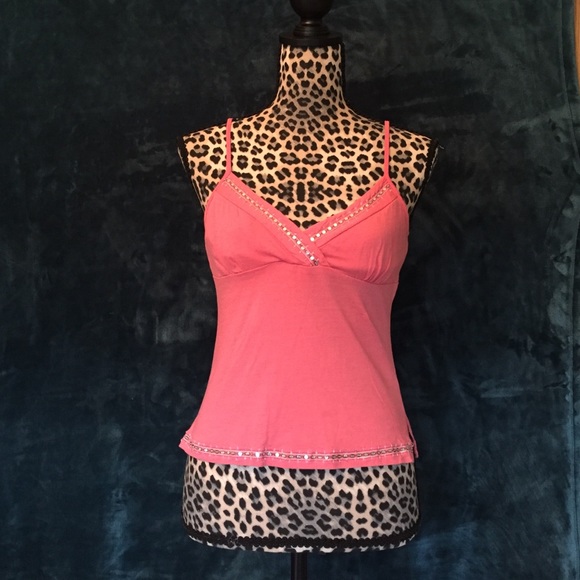 Beautiful Tank - Picture 1 of 4