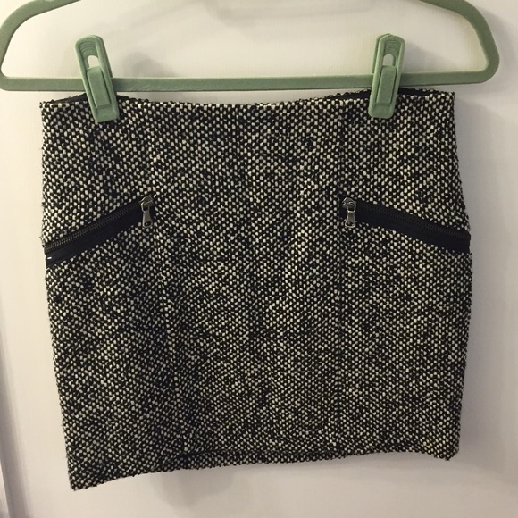 Zara tweed mini skirt