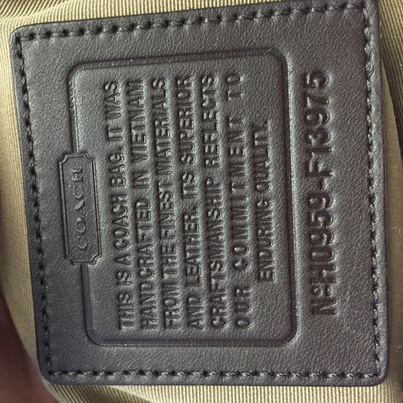 Coach purse, authentic brown - Picture 3 of 4