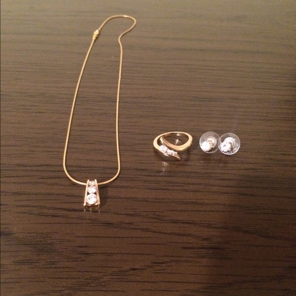 Jewelry set with a necklace, earring, and ring