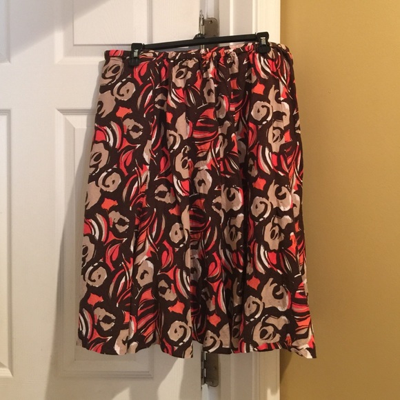 🆕 Floral Skirt 🍁🍂🌺