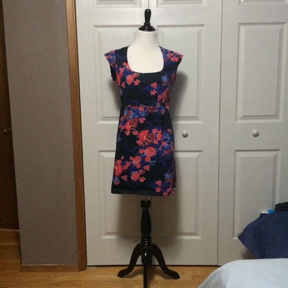 FRENCH CONNECTION florals print dress