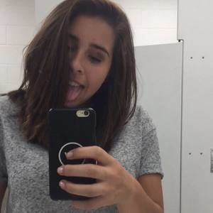 Meet your Posher, Coral