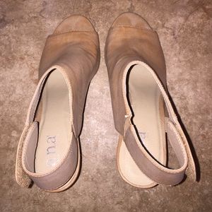nude wedges