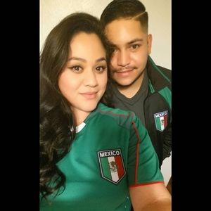 Meet your Posher, Alex-rosie