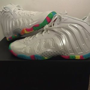 "FRUITY PEBBLE" Nike Foamposite. (Kids 7/Womens 9)