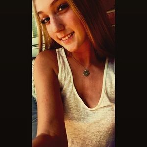 Meet your Posher, Jenifer