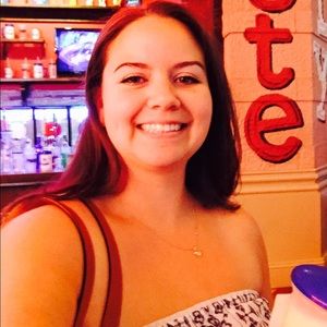 Meet your Posher, Melissa