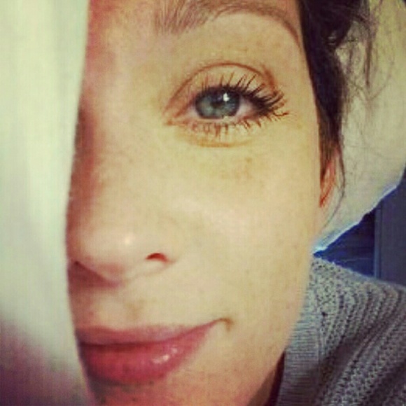 Meet your Posher, Misty - Picture 2 of 2