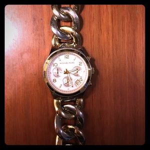 Michael Kors Chain Bracelet Chronograpgh Ladies