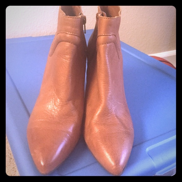 Seychelle wedge booties
