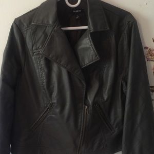 never worn waist hight quilted arm zipper jacket