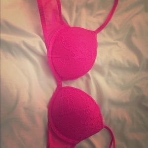 Hot pink plunge push up bra with multi way straps!