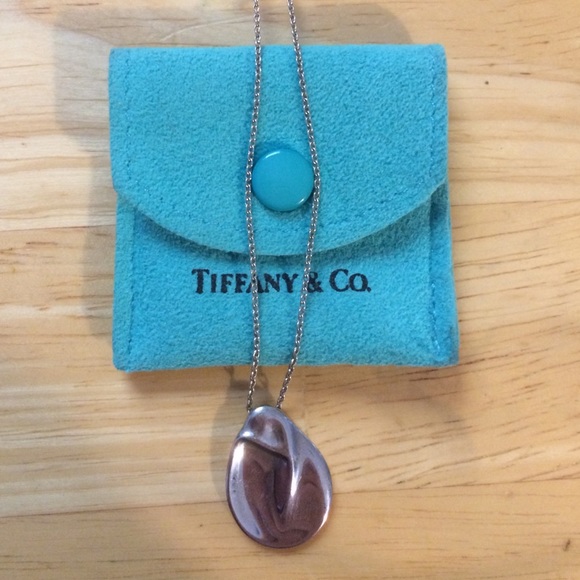 Tiffany & Co. Elsa Peretti Madonna Necklace