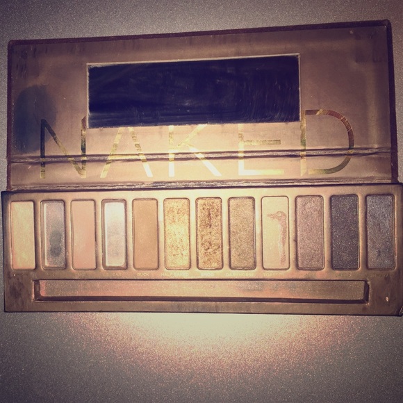 Naked palette missing 3 shades.