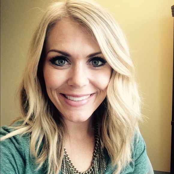 Meet your Posher, Cassie - Picture 1 of 1