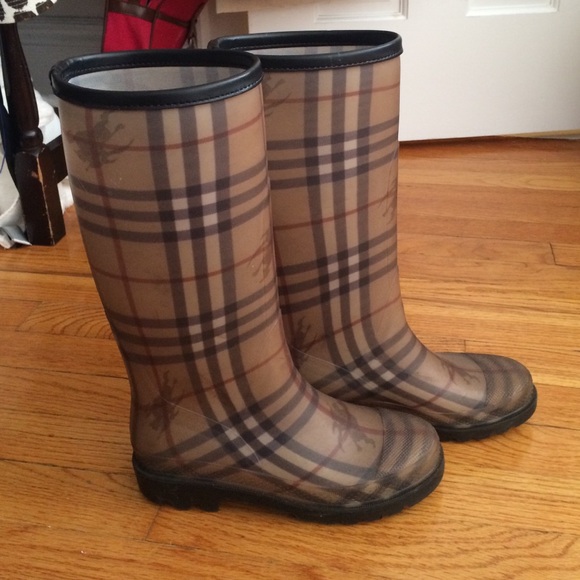Burberry rainboots