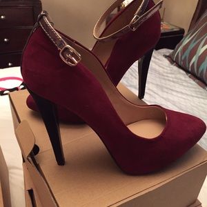 Zara wine and black suede heels NWB